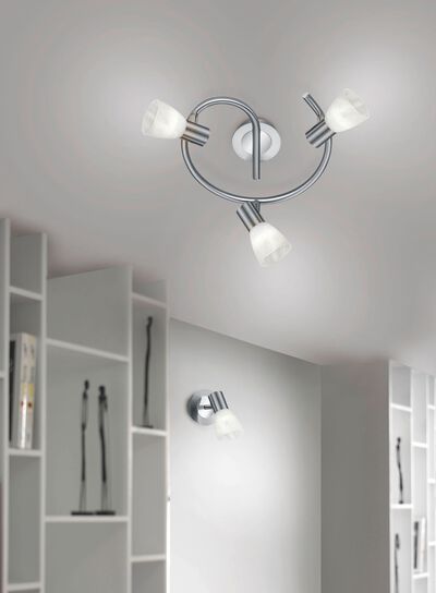 Taklampa av matt metall 