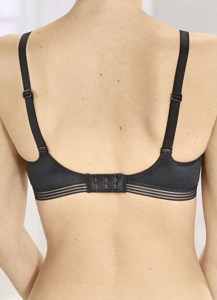 Triumph Infinite Sensation minimiserande bygelbehå med förformade kupor 