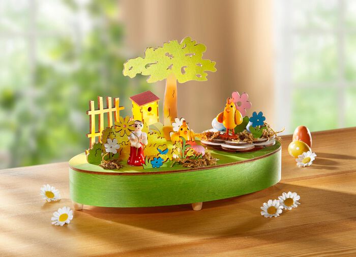 Charmig speldosa i tr&auml; 