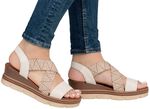 Remonte sandal med fl&auml;tade detaljer LJUSBEIGE-SAND