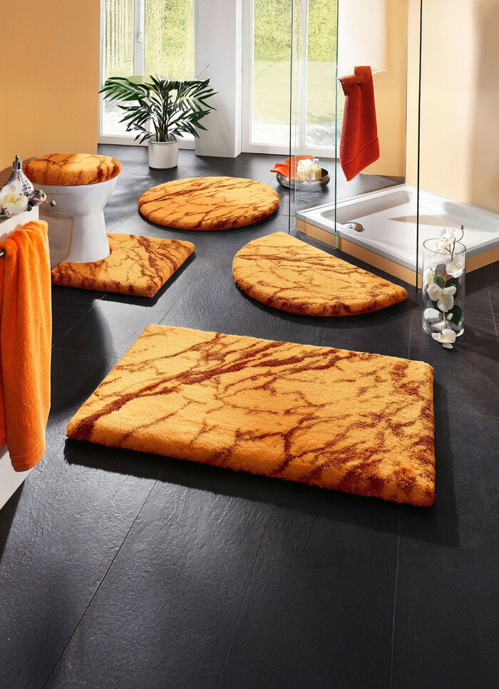 Badrumsserie fr&aring;n Grund med marmorm&ouml;nster 