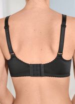 Laurina-bh med f&auml;rgglatt blomm&ouml;nster 