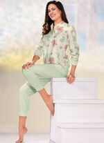 Pyjamasar i tv&aring;pack, l&aring;nga &auml;rmar, knappsl&aring; och muddar 