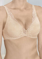 Triumph Body MakeUp Illusion Spets-BH med flexibla komfortbyglar, 