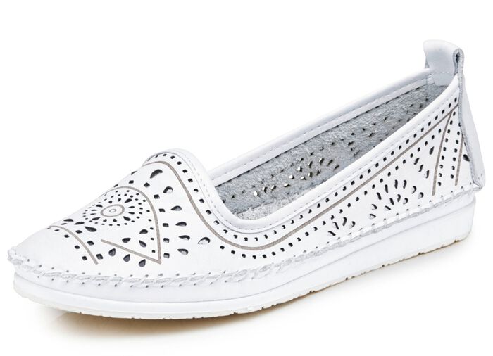 Andrea Conti mockasintofflor tillverkade av nappaläder av nötskinn VIT