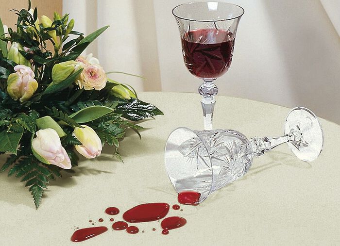 Bordsduk eller sittdyna f&ouml;r inom- och utomhusbruk med fl&auml;ckskydd 