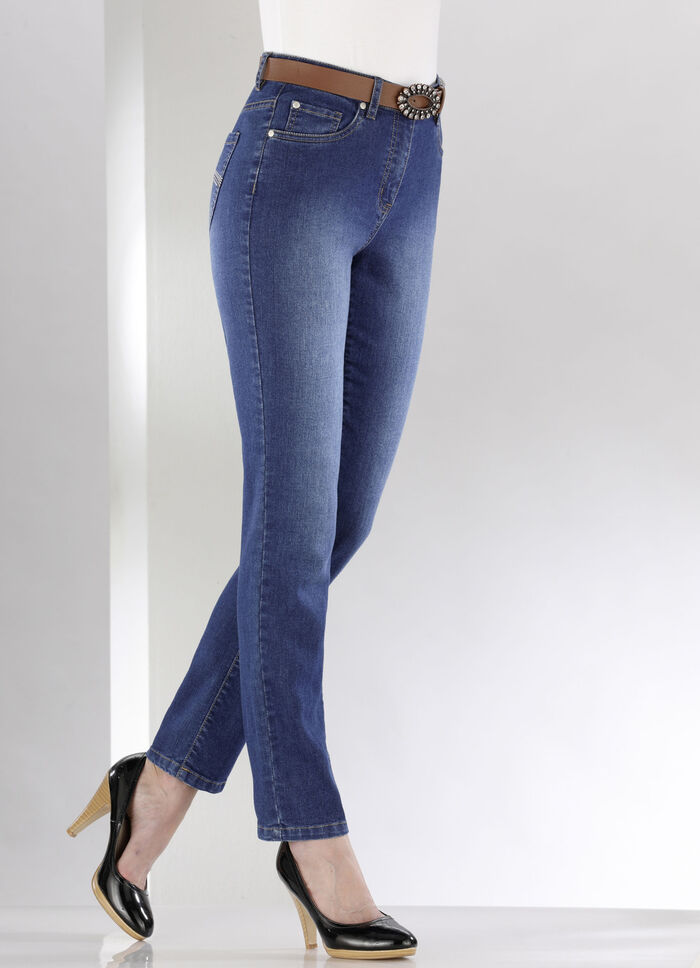 Jeans med vackra broderier och gnistrande strass JEANS BLÅ