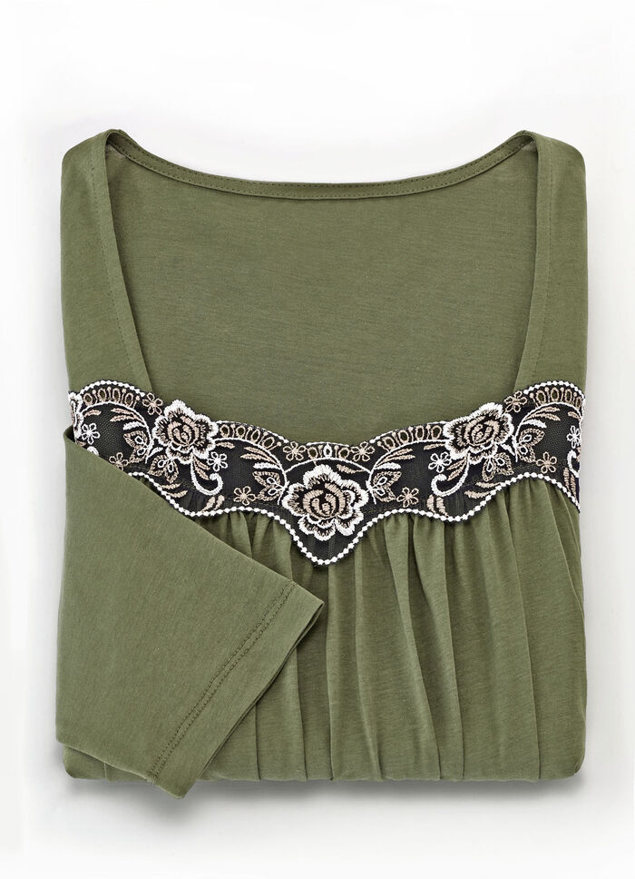 Vadlång nattlinne med fin tyllbroderi OLIV