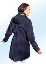 Funktionell kort kappa med avtagbar huva 