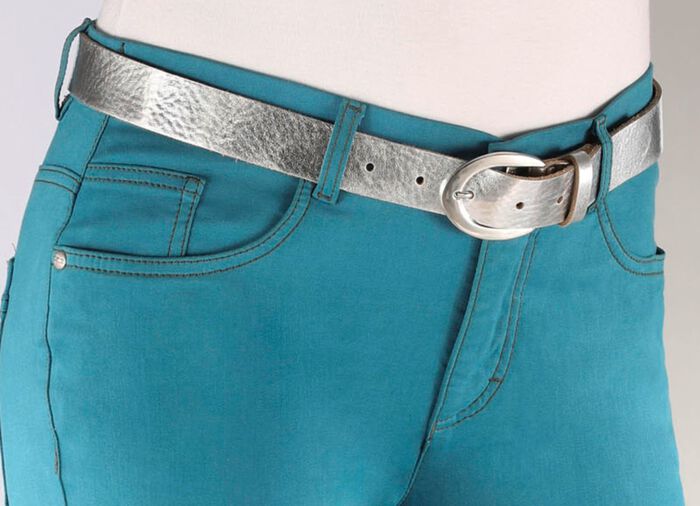 Modernt damb&auml;lte, tillverkat av l&auml;der, 3 cm brett 