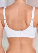 BH med vacker genombruten spets 