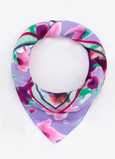 Nicki handduk med fantasiblommadesign 