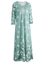 Nattlinne från "Laurina" med spetsmotiv vid halsringningen JADE