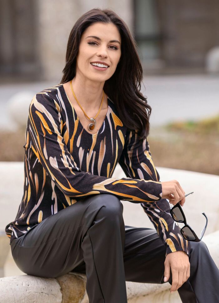 Finstickad tr&ouml;ja 