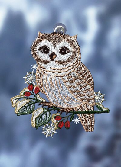 F&ouml;nsterbild sn&ouml;uggla gjord av &auml;kta Plauenspets 