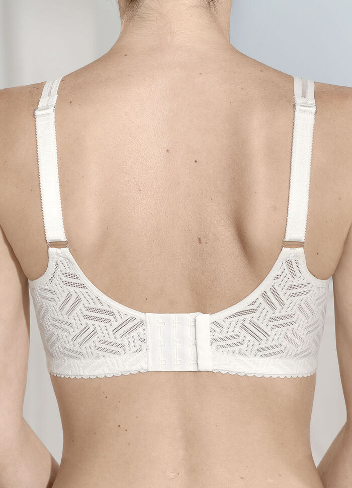 BH gjord av elastisk spets 