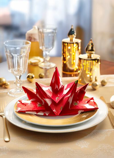 Vikta servetter, set om 8 