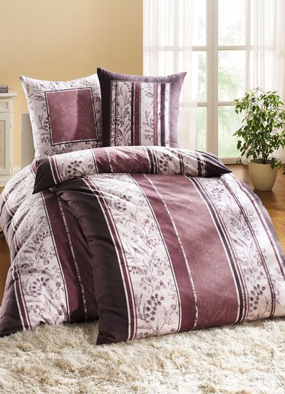 B&auml;ddset i fin flannelette och praktisk dragkedja 