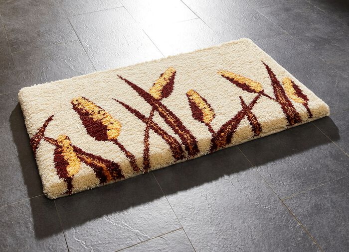 Badrumsset fr&aring;n Grund med halkfri baksida 