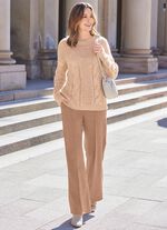 Tr&ouml;ja med alpackam&ouml;nster 