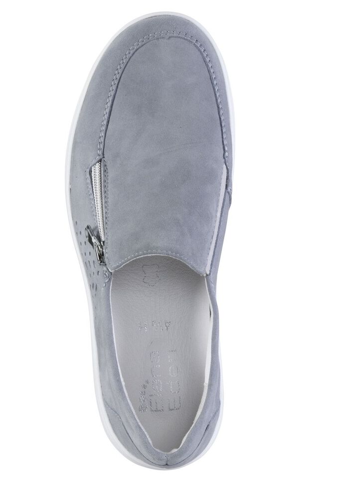 ELENA EDEN toffel av h&ouml;gkvalitativ mocka med dekorativ perforering BL&Aring;