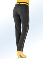 Byxor i en subtil fiskbenslook 