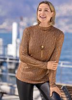 Skjorta med trendig halsringning 