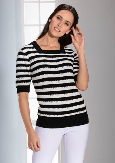 Tr&ouml;ja i randig design 