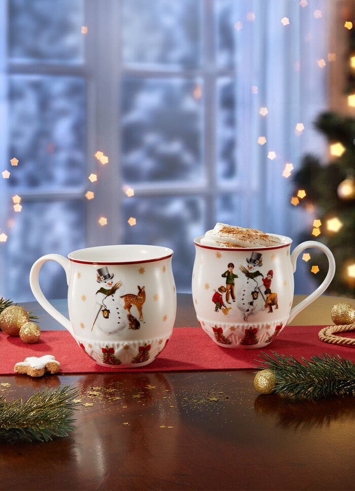 Handtagsmugg gjord av h&ouml;gkvalitativt premiumporslin 