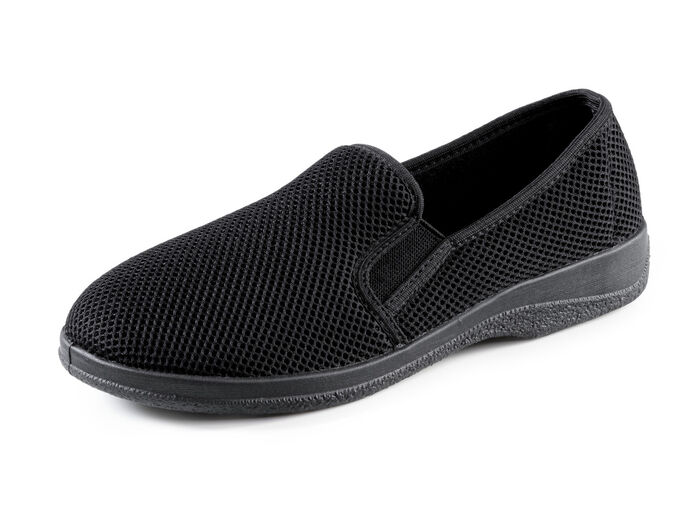 Tofflor tillverkade av luftigt, elastiskt textilmaterial SVART-VITT