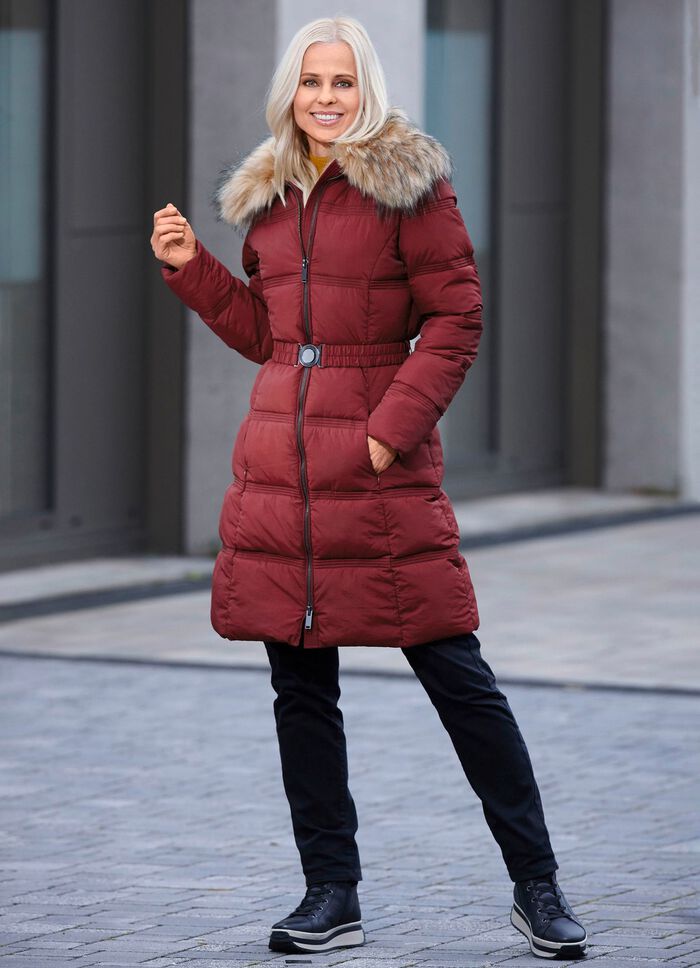 Kort kappa med sk&auml;rp 