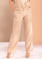 Byxor med utsv&auml;ngd passform 