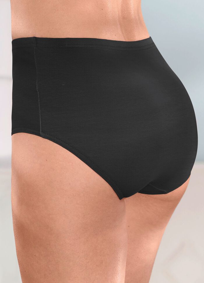 Paket med fyra trosor med res&aring;r i midjan 