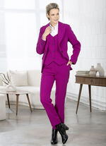 Byxdress i den fashionabla färgen fuchsia 