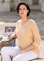 Tr&ouml;ja med eleganta glitterdetaljer 