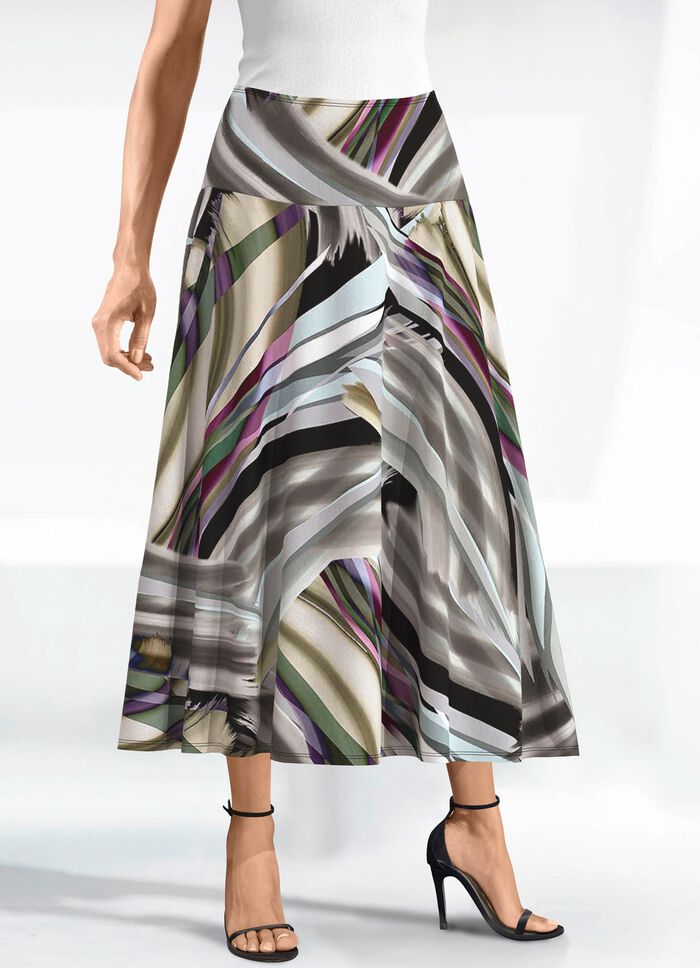 Kjol i ljus tallrikform 