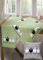 Bords- och rumsdekoration med plyschapplikationer 