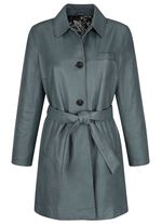 Kort skinnkappa med nedf&auml;llbar krage 