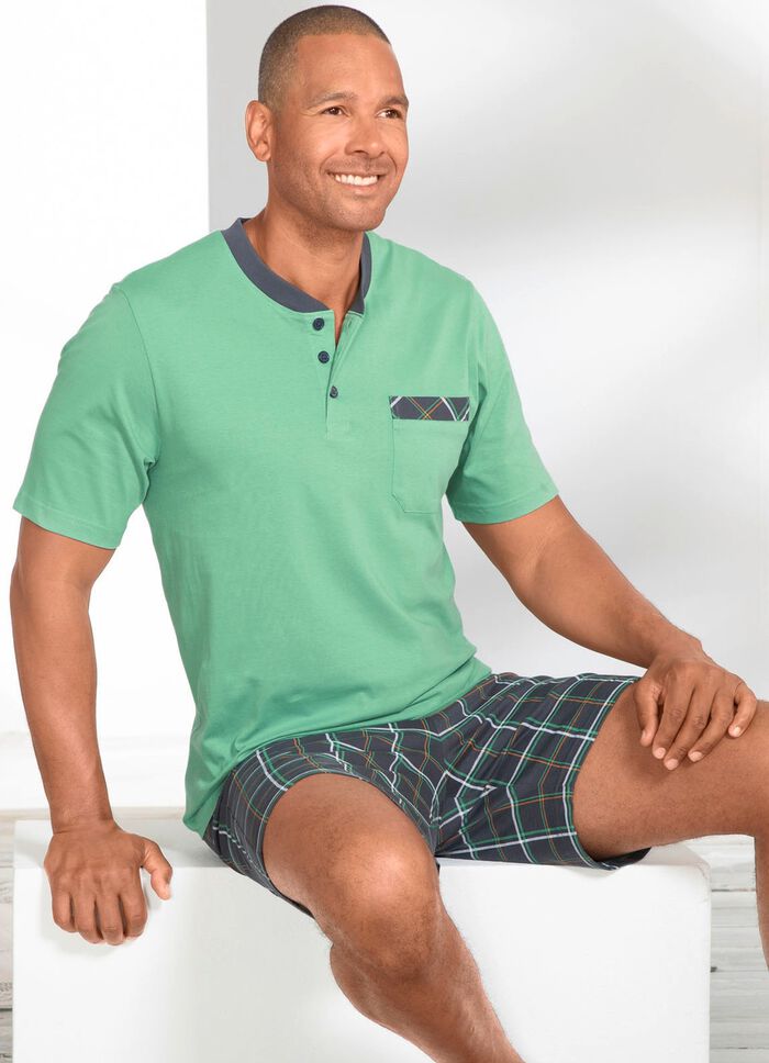 Shorty med knappsl&aring; 