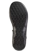 ELENA EDEN sandal gjord av nappal&auml;der med en subtil skrynklig struktur 