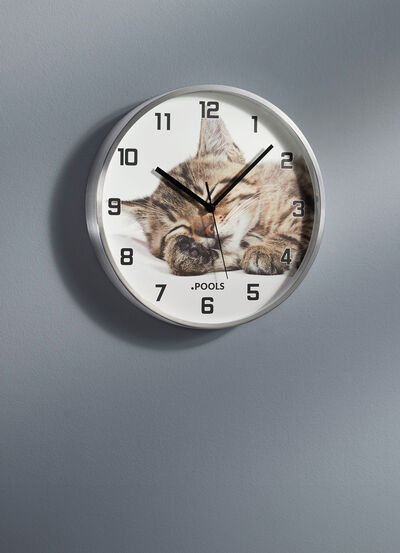 Väggklocka katt med aluminiumhus 