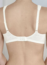 Susa bh med elastisk spets under, 