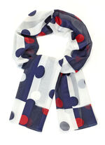 Halsduk med prickmönster 