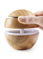 Luftfuktare i träutseende 