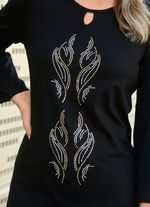 Skjorta med dekorativ halsringning 