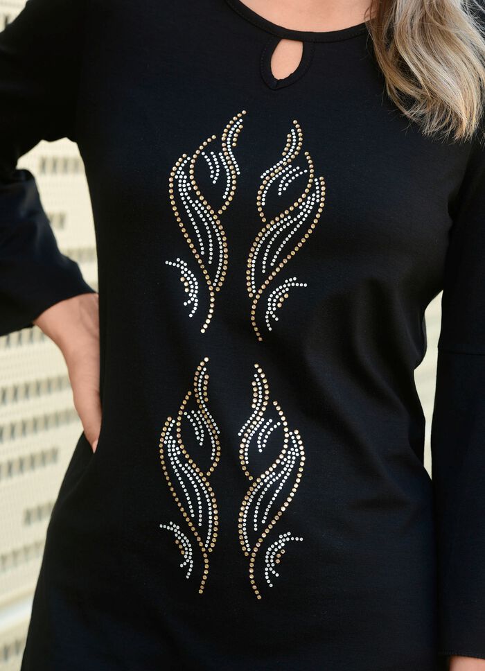 Skjorta med dekorativ halsringning 