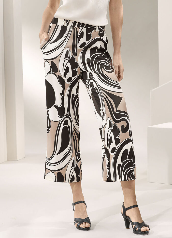 Stigbyxa med stretch i midjan 