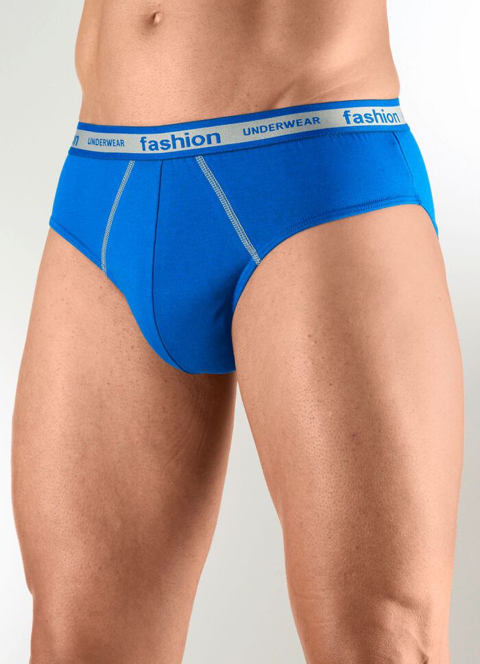 Paket med fyra trosor med res&aring;r i midjan 