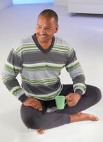 Pyjamas med V-ringning och muddar 