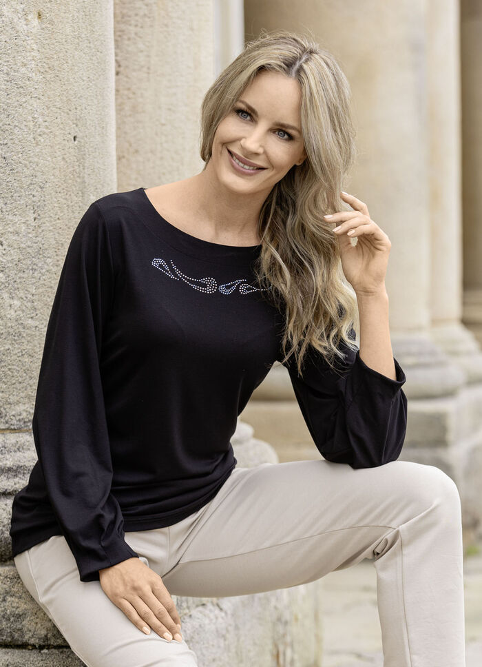 Skjorta med sofistikerade veckade kanter 